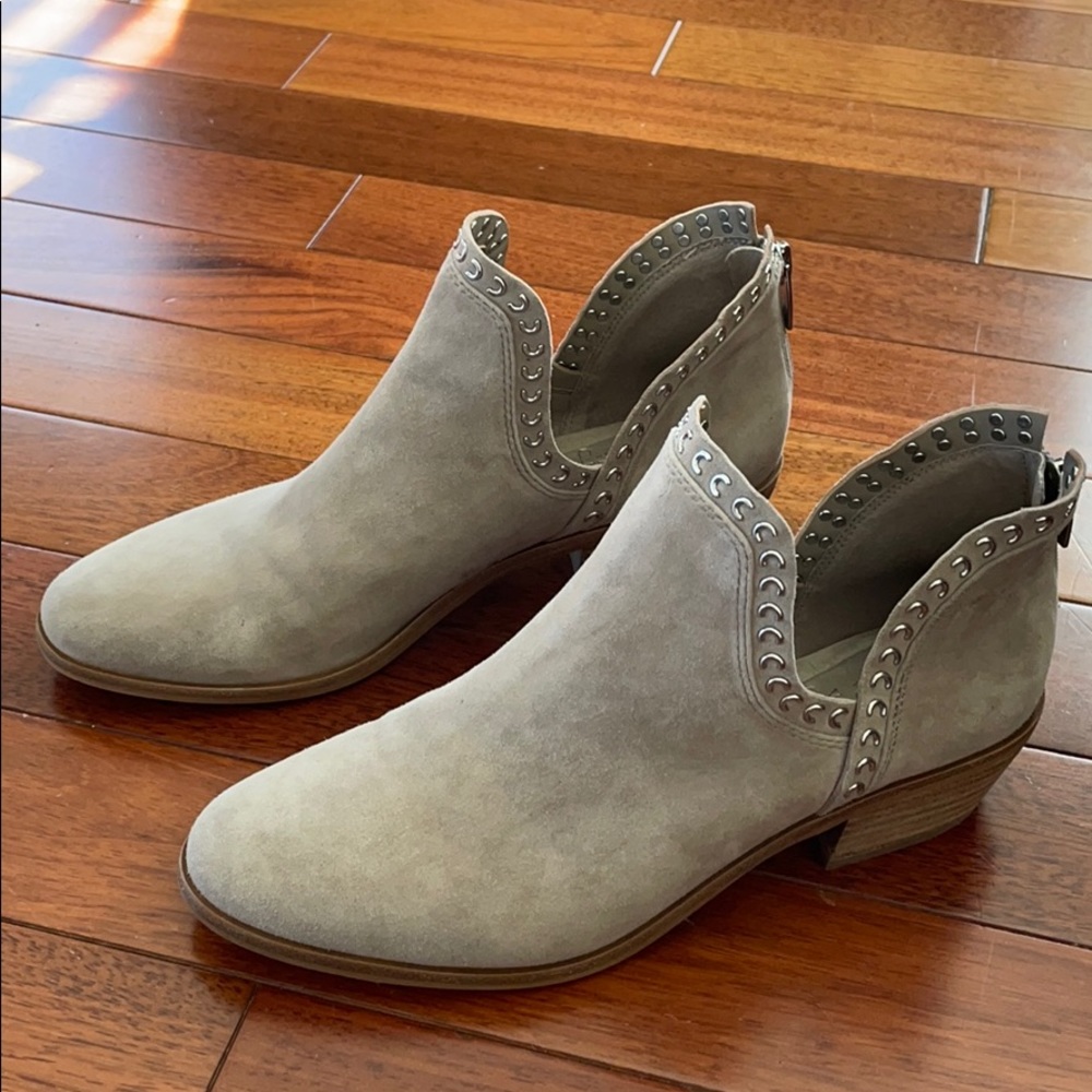 Vince Camuto Tan Suede Booties Genuine Leather Silver Studs 8M